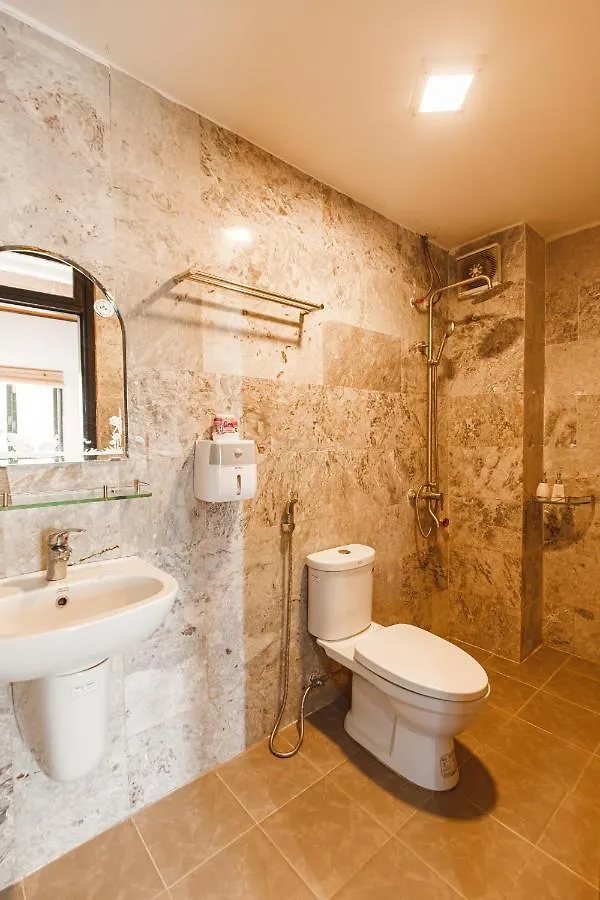 ***** Hotel Chaca Beach Da Nang Vietnam